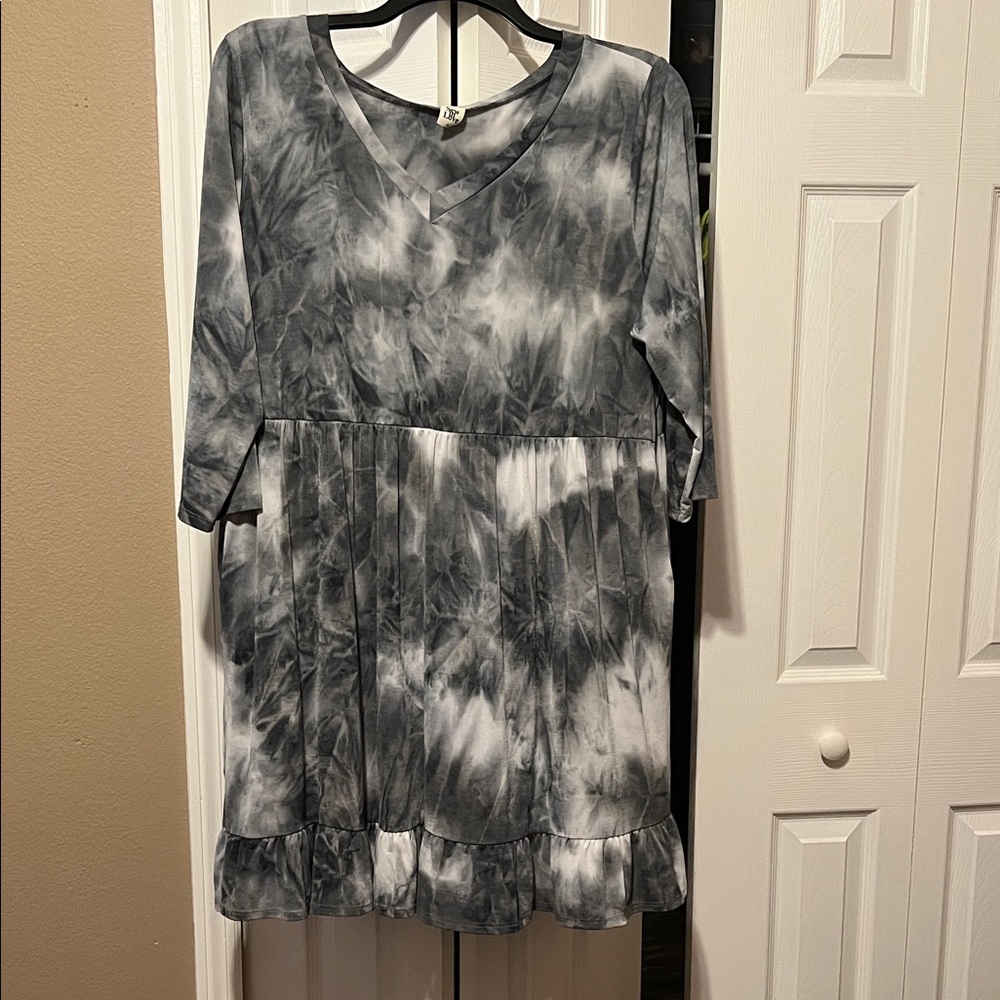 Sew In Love Charcoal Tie-Dye Tunic